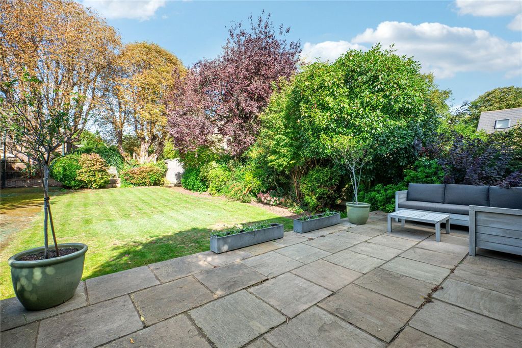 Property photo 2 of 12 Picture No. 10