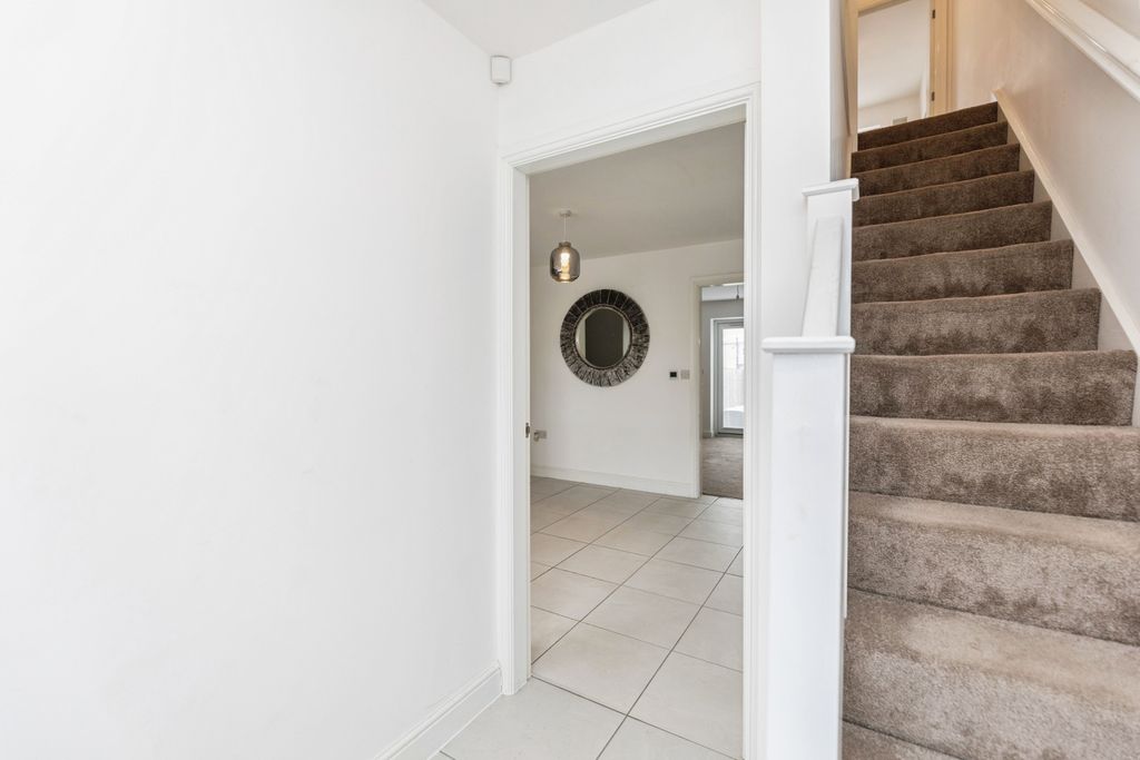 Additional image 5 of 3 bed semi-detached house for saleAire Close, Rawcliffe, Goole DN14