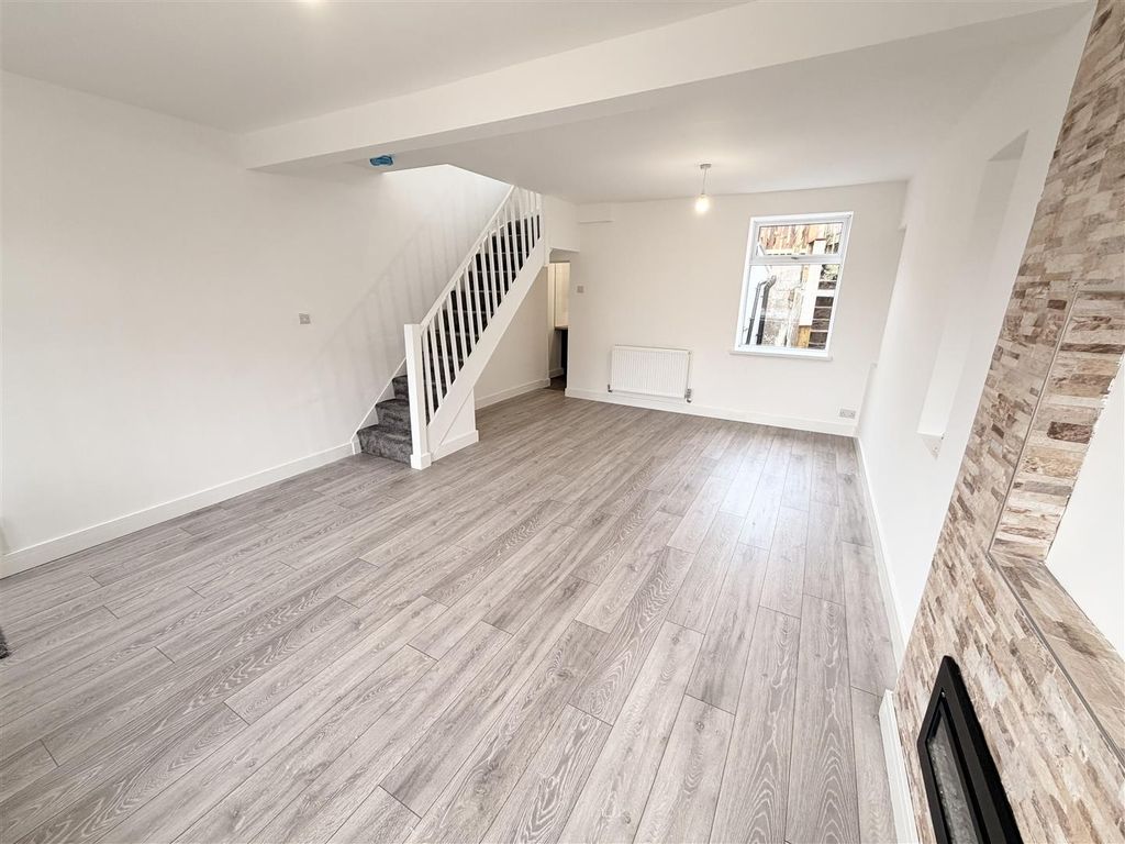 Additional image 4 of 3 bed semi-detached house to rentStation Terrace Maerdy Ferndale, Ferndale CF43