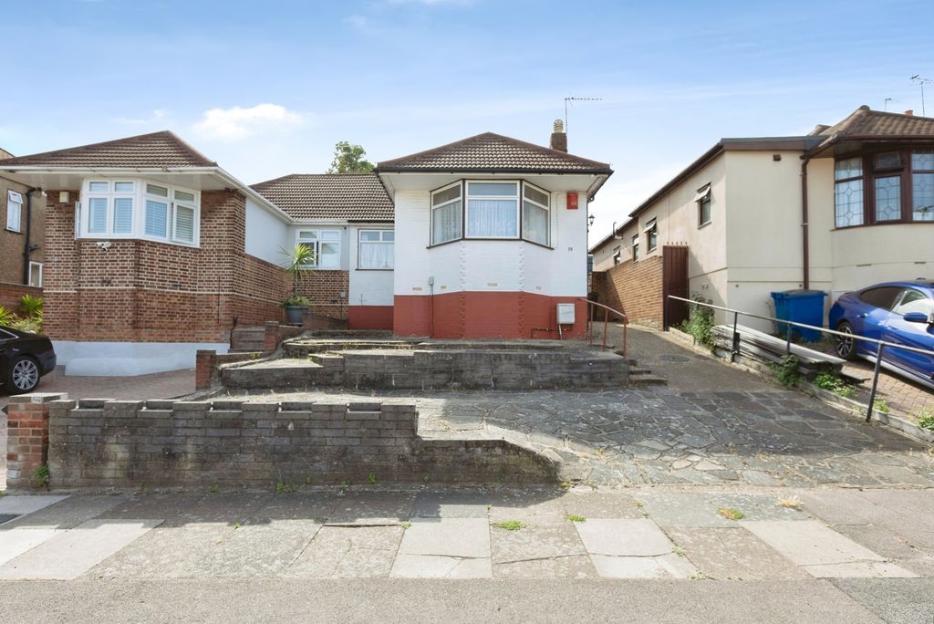 Property photo 1 of 19 Pbox-Img.Jpg