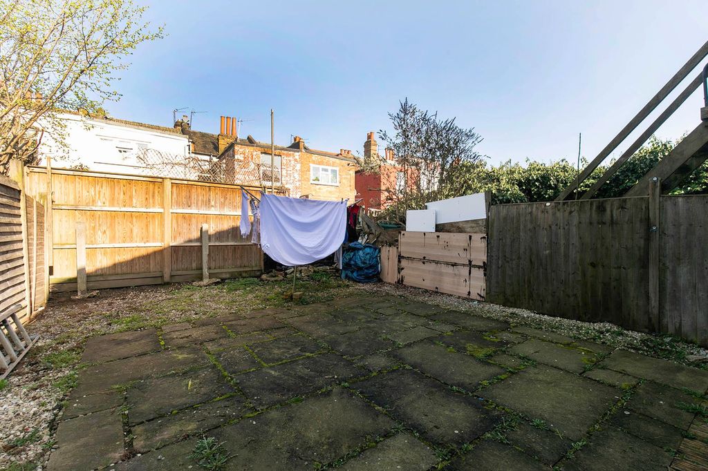 Property photo 2 of 9