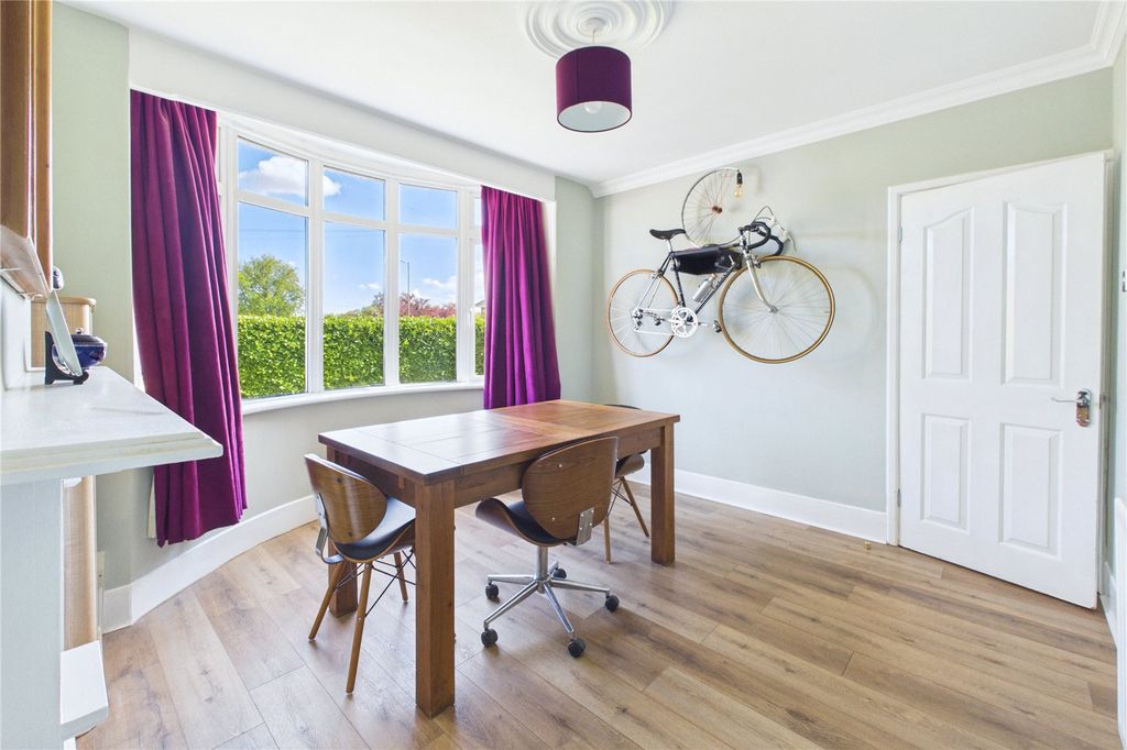 Property photo 3 of 32 Picture No. 04