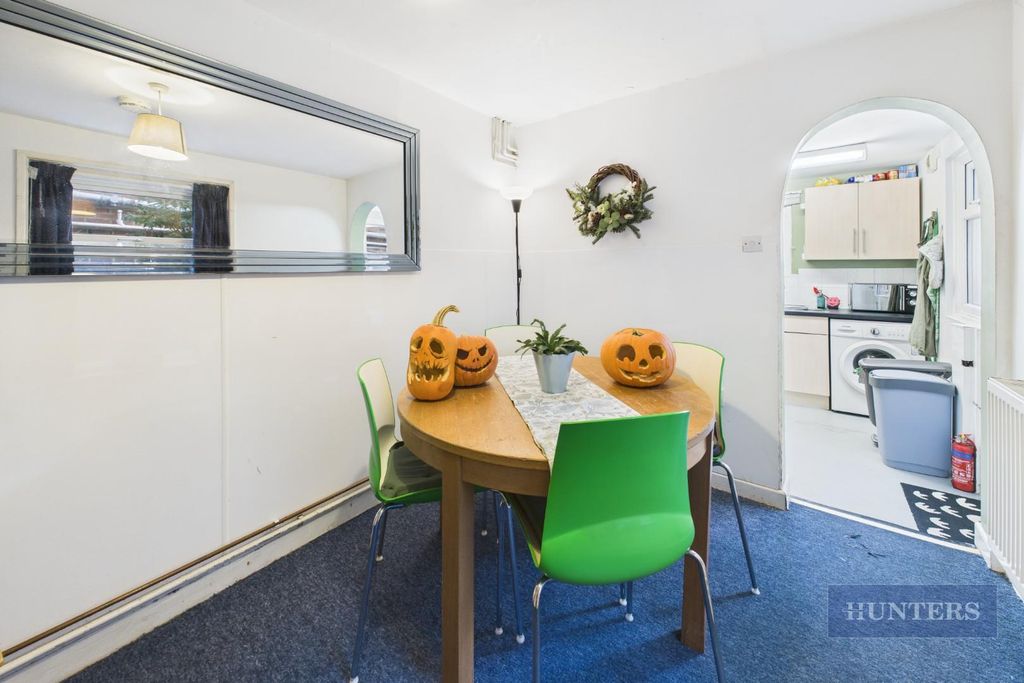 Property photo 3 of 15 Cam05152G0-Pr0267-Still008.Jpg