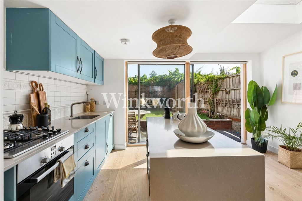 Property photo 3 of 25 Picture No. 07
