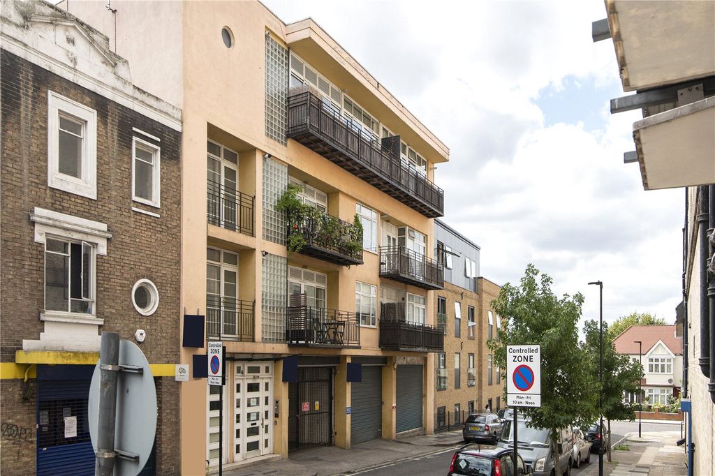 Property photo 2 of 8 Picture No. 06