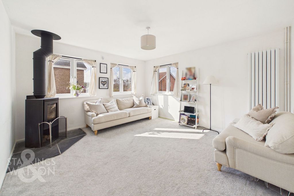 Property photo 3 of 22