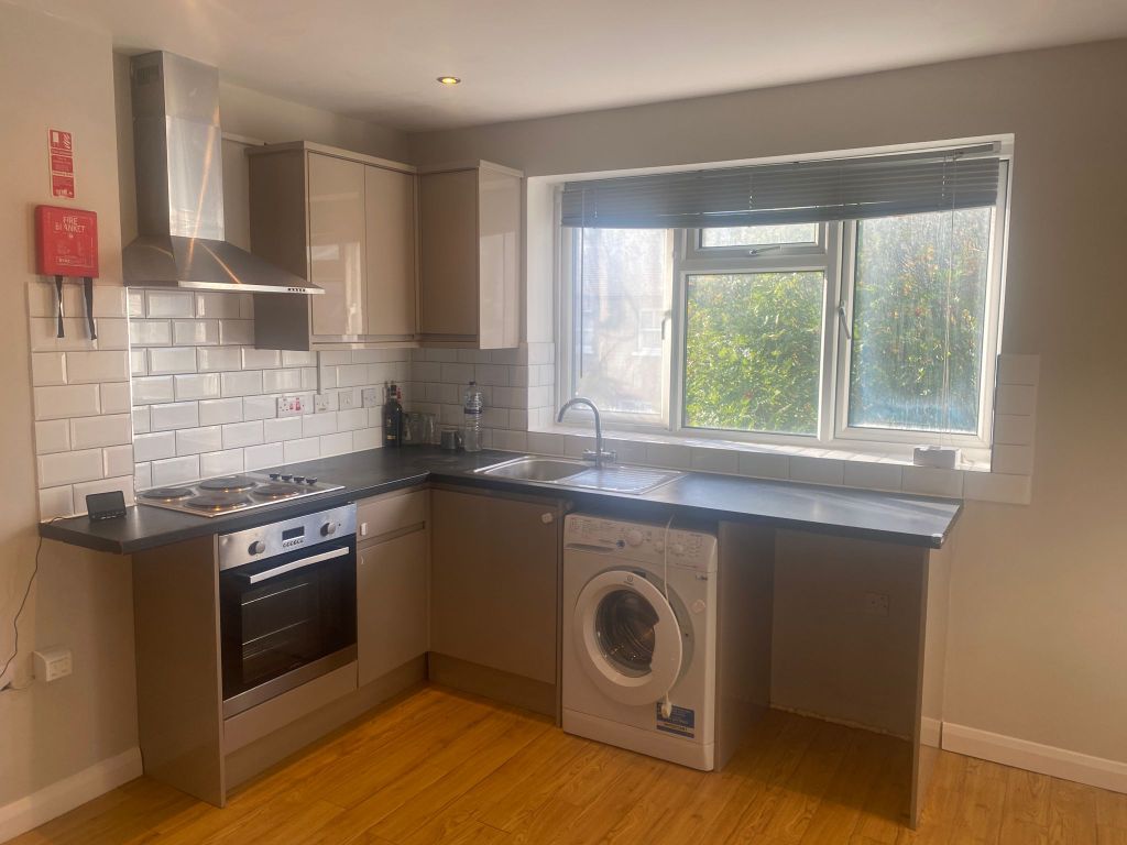 Property photo 2 of 5 Combined Kitchen