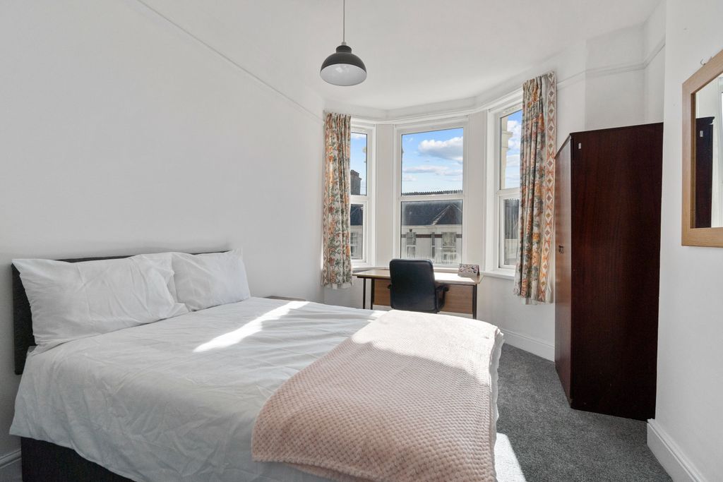 Property photo 1 of 7 0019
