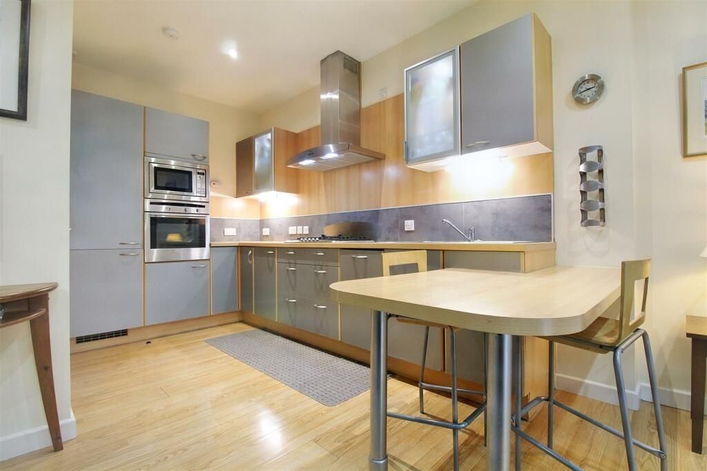 Property photo 3 of 4
