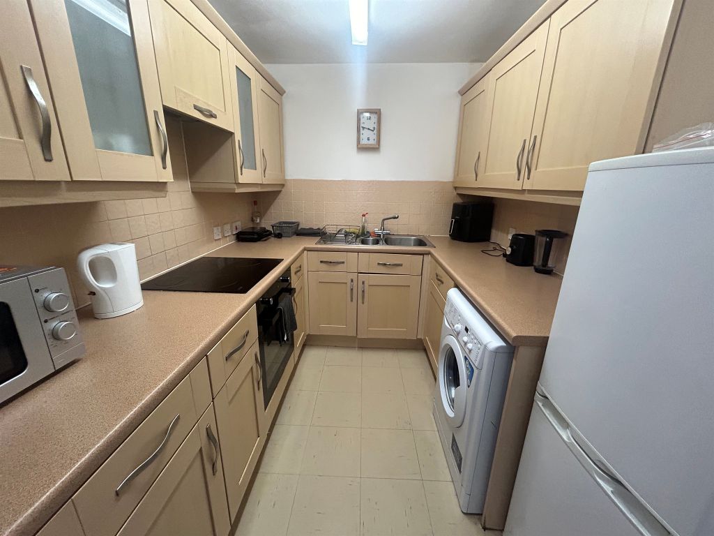 Property photo 3 of 12