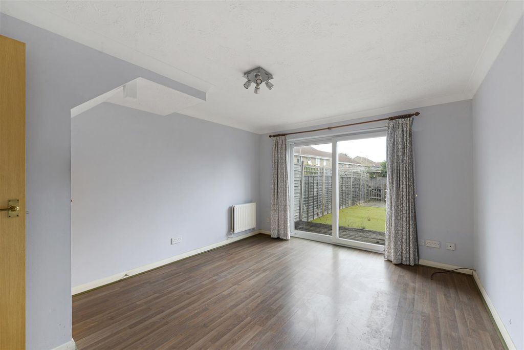 Property photo 1 of 14 Sitting Room