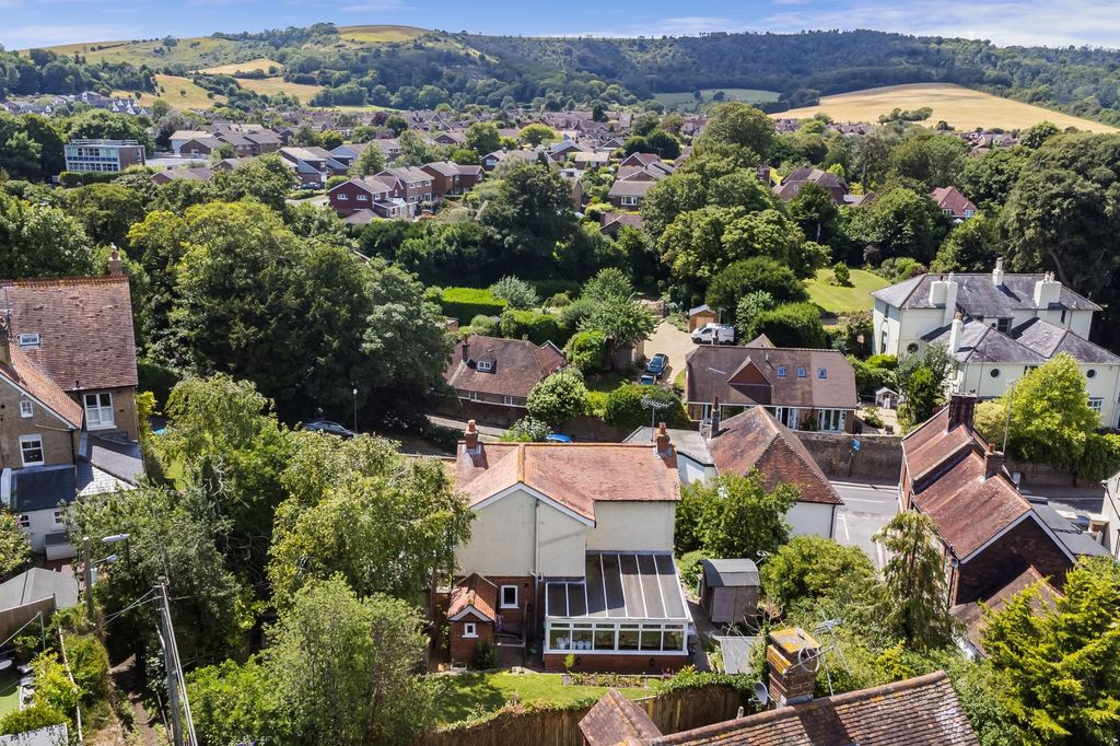 Property photo 3 of 21