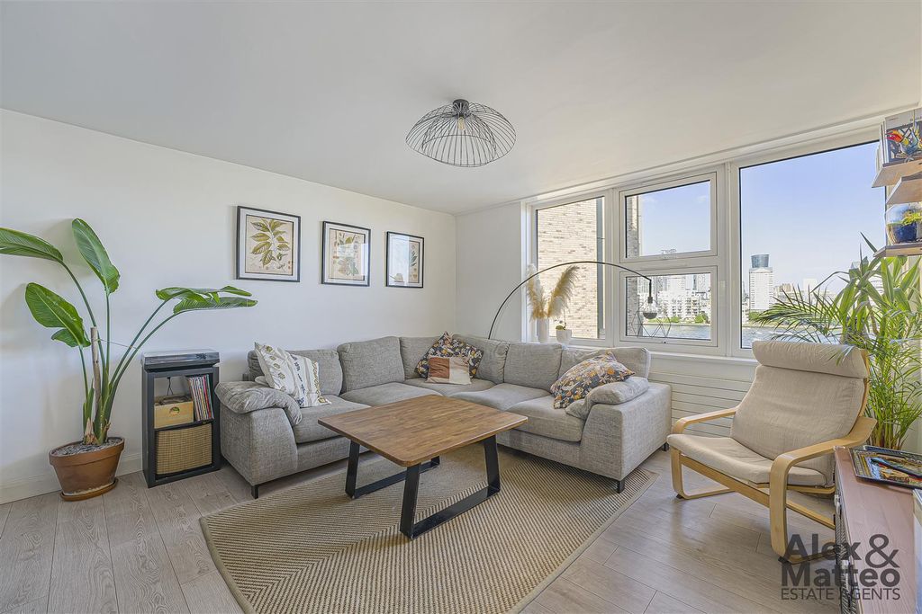 Property photo 1 of 20 Custom House