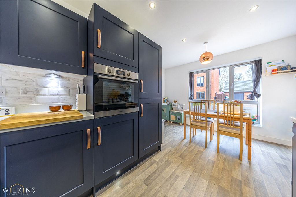 Property photo 3 of 36 Picture No. 03