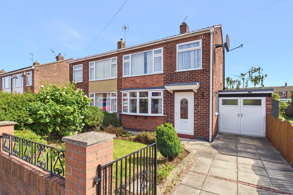 Property photo 1 of 19 Cam02279G0-Pr0165-Still022