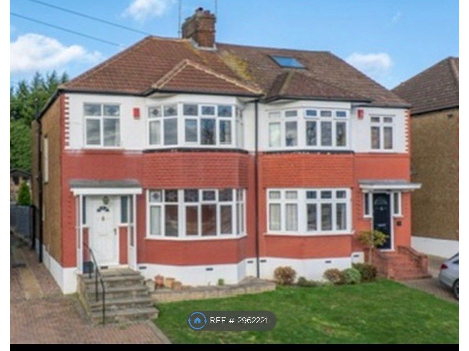 Property photo 1 of 2