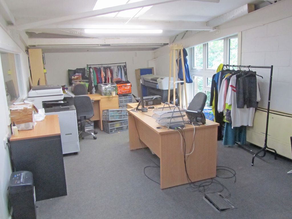 Property photo 3 of 5 Unit 4 Ghyll Industrial Estate, Heathfield