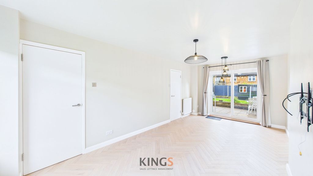 Property photo 3 of 15 Living Room