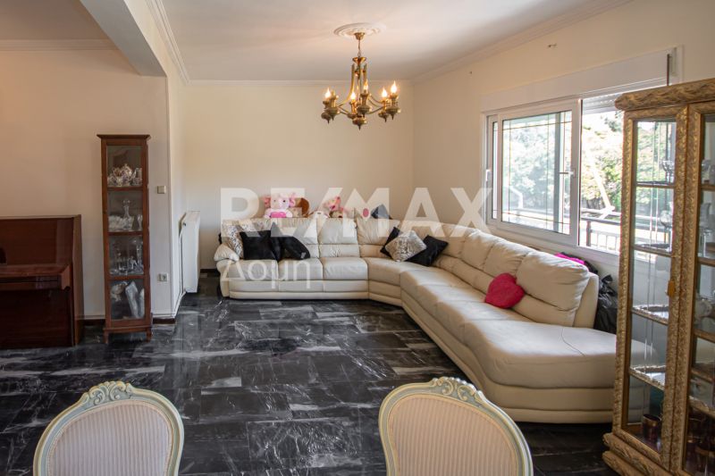 Property photo 3 of 33