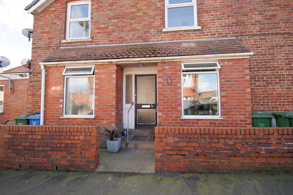 Property photo 1 of 6