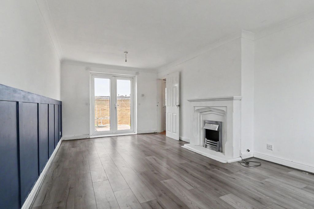 Property photo 2 of 8 Beechfield - Living Room