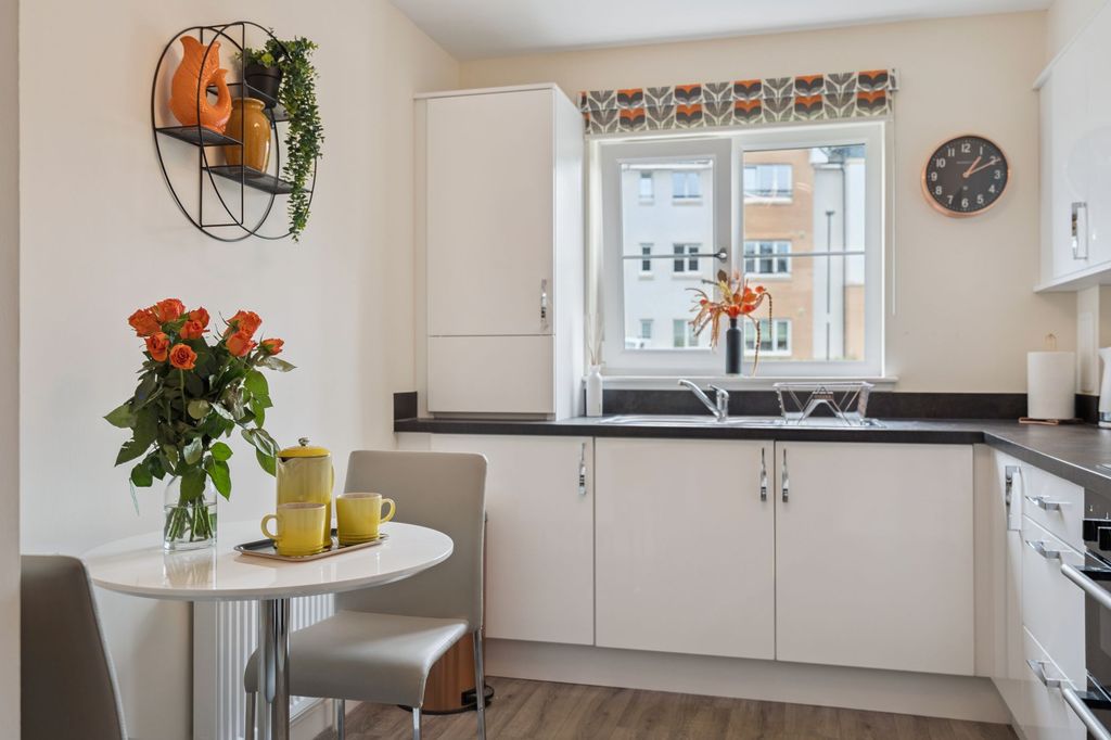 Additional image 8 of 2 bed flat for saleRollock Street, Stirling FK8