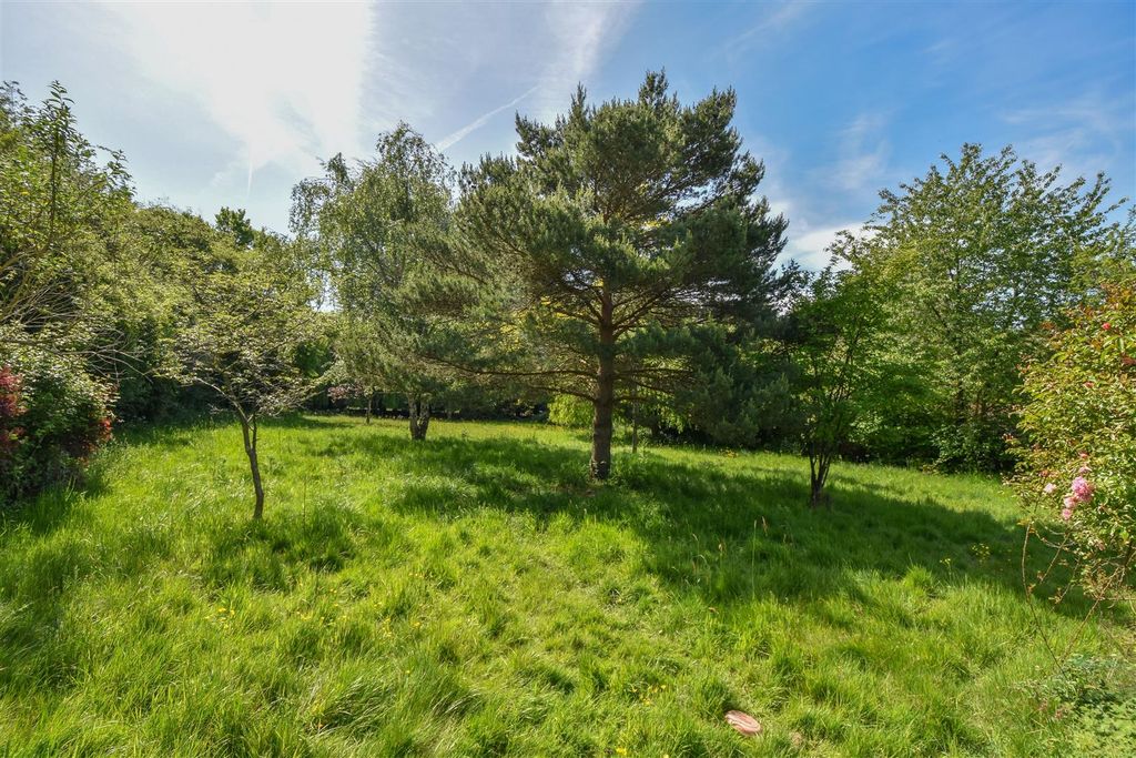 Additional image 25 of 3 bed detached house for saleFrog Street, Kelvedon Hatch, Brentwood CM15