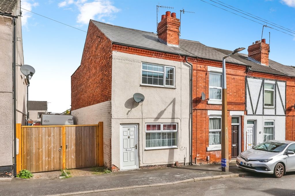 Property photo 1 of 16