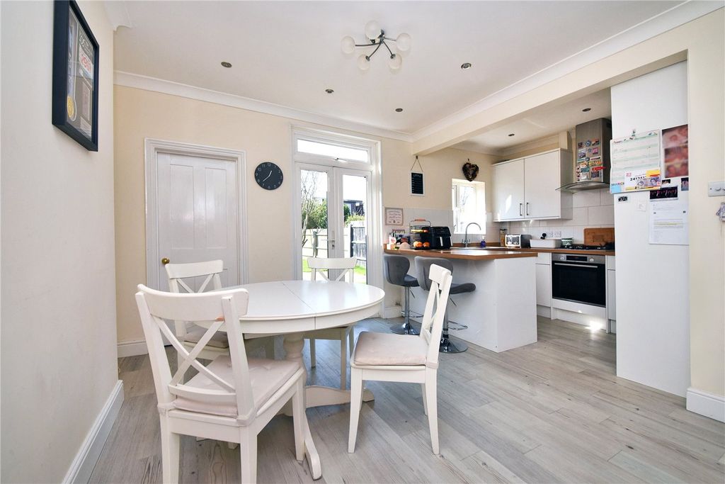 Property photo 2 of 18 Picture No. 03