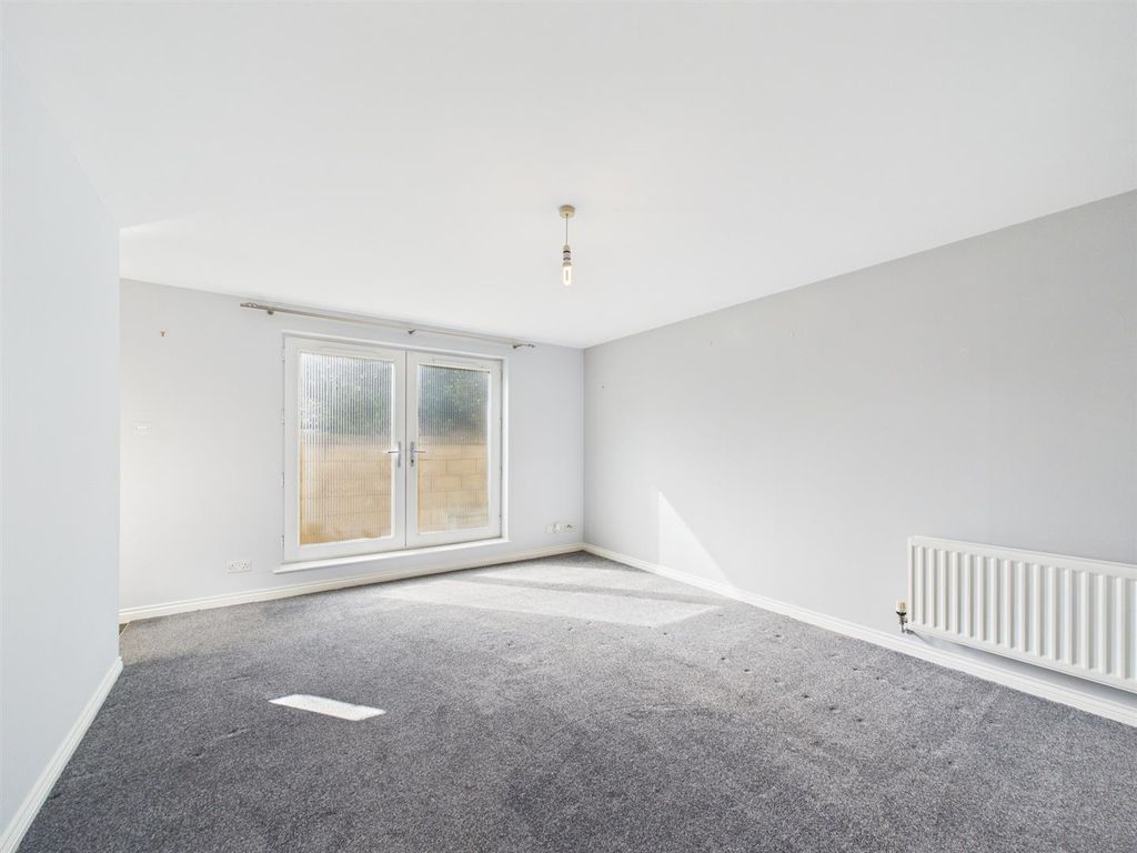 Property photo 2 of 13 Cam01486G0-Pr1035-Still004.Jpg