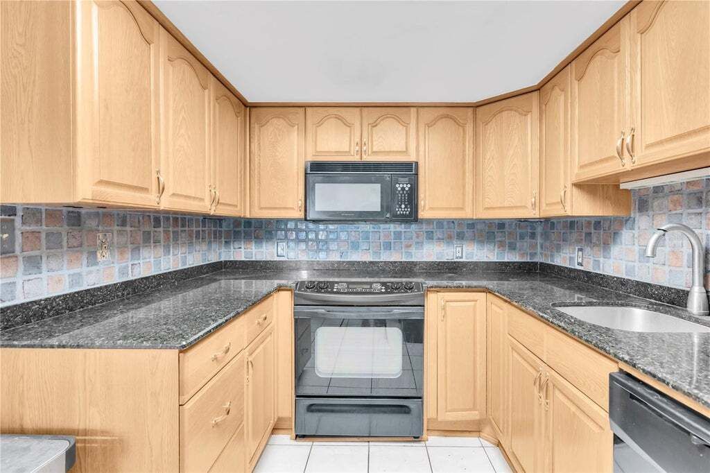 Property photo 3 of 20 <Alttext/>
