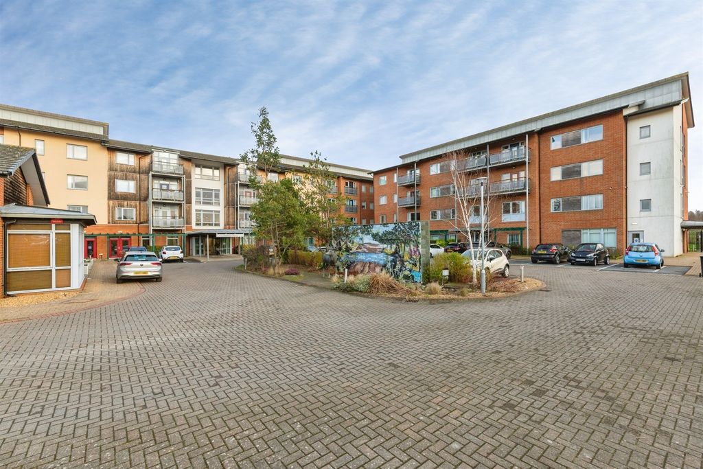 Property photo 1 of 10