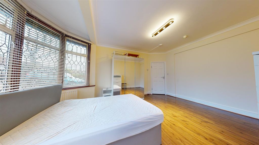 Property photo 3 of 13 01302025_095948.Jpg