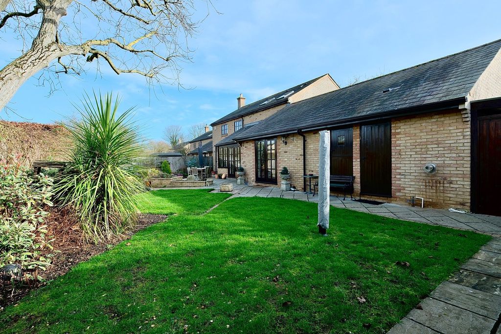 Property photo 3 of 20