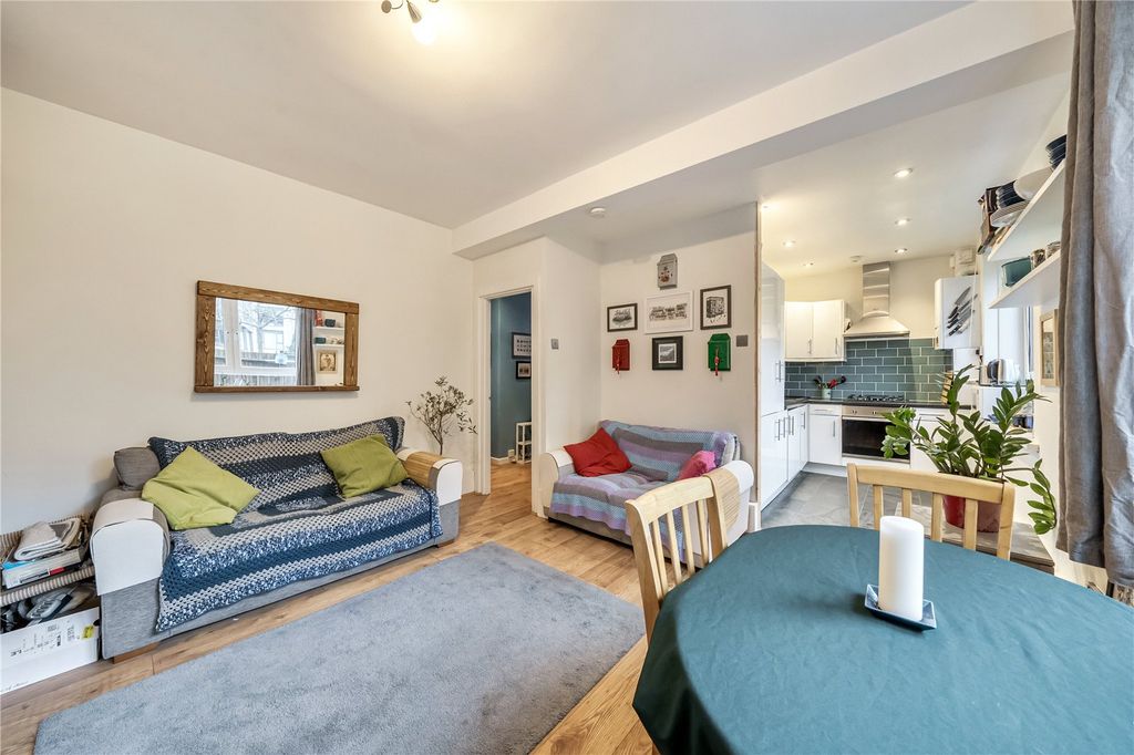 Property photo 3 of 21 Reception Room