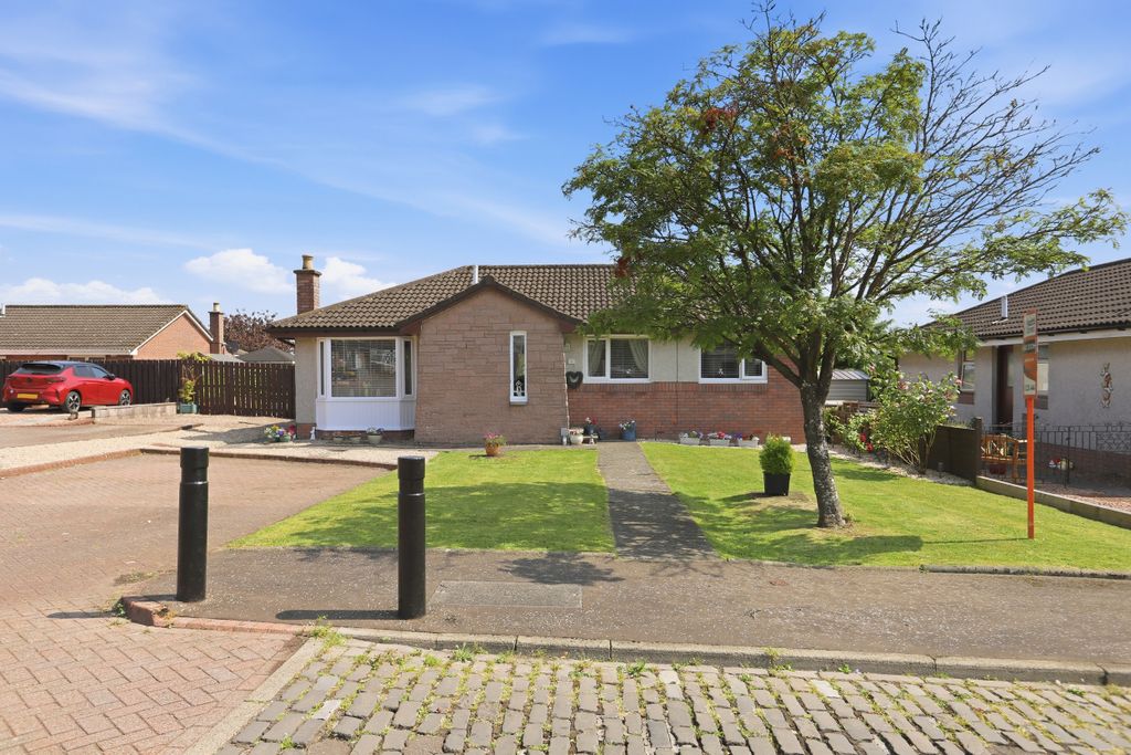 Property photo 1 of 38