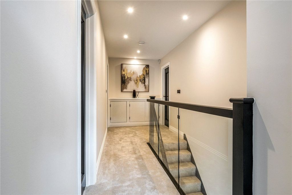 Additional image 19 of 5 bed detached house for saleSpring Court Road, Enfield EN2