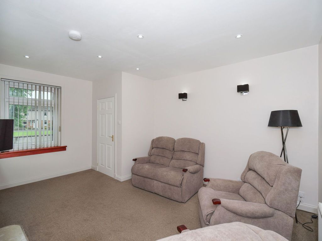 Property photo 3 of 25