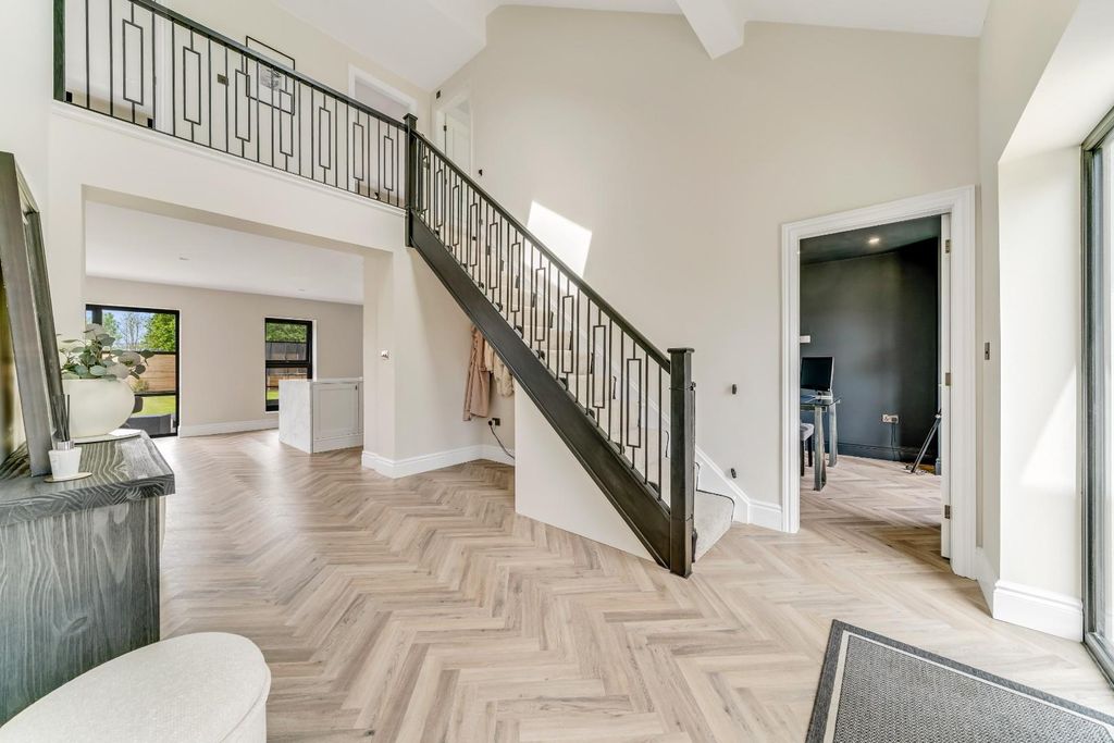 Property photo 3 of 44 Dsc03489_Hdr.Jpg