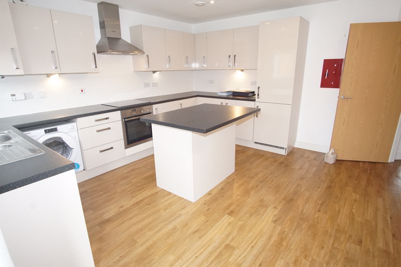 Property photo 3 of 15 Kitchen