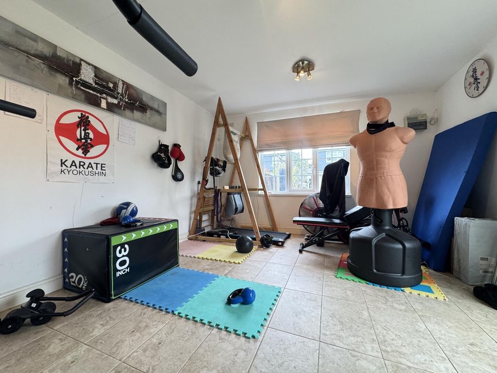 Additional image 34 of 3 bed semi-detached house for saleGordon Road, Grays RM16