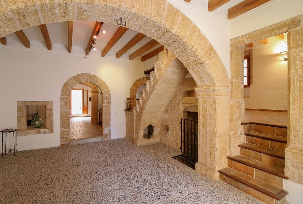 Property photo 1 of 10 C2128 (5)