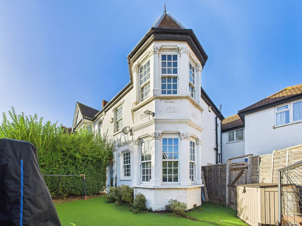 Property photo 1 of 26