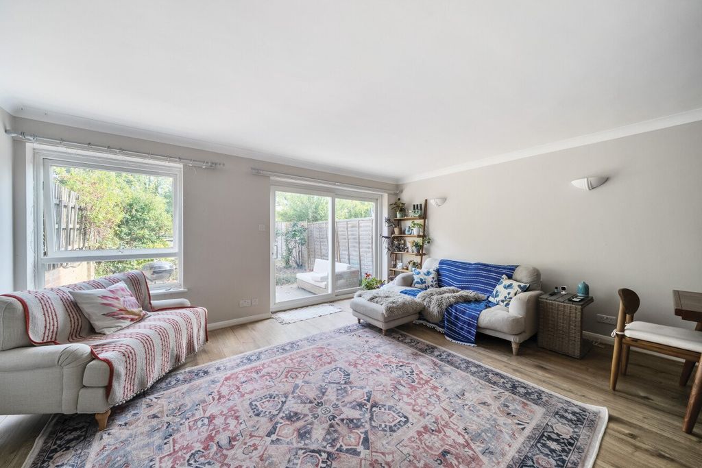 Property photo 3 of 14 Picture No. 18