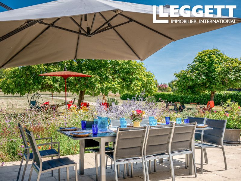 Property photo 2 of 10