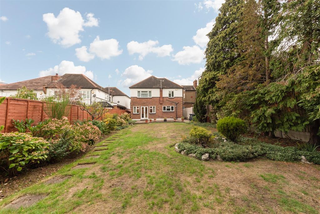Property photo 2 of 14 Osidge 4.Jpg