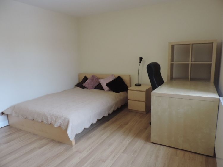 Property photo 1 of 5 Bedroom