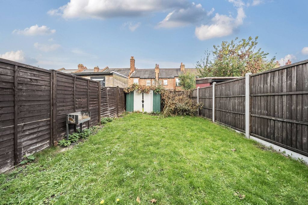 Property photo 3 of 19