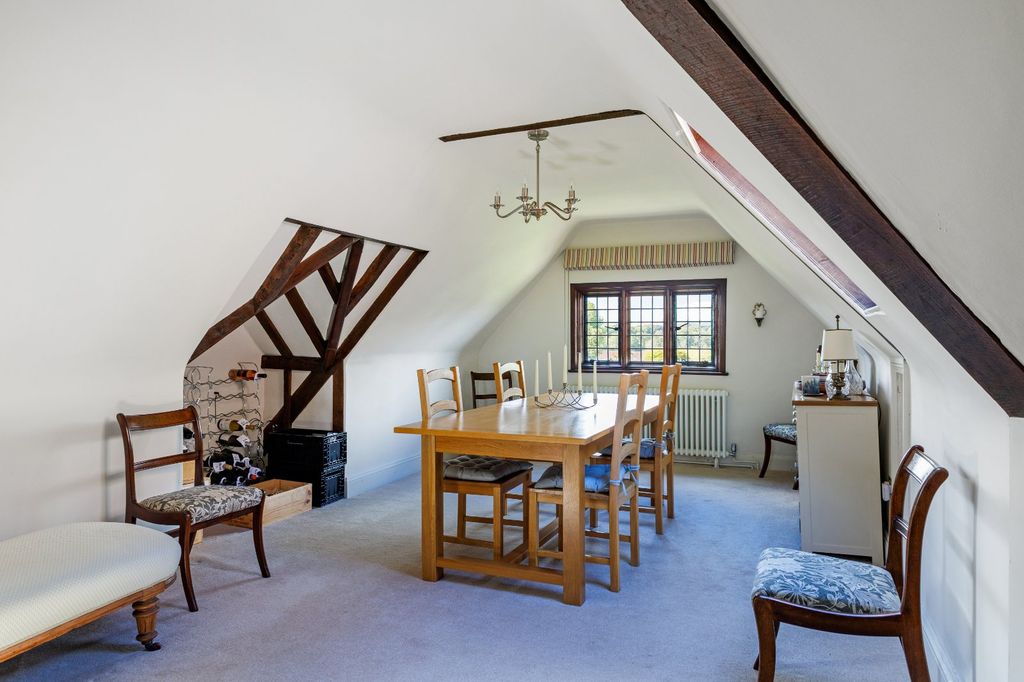 Property photo 3 of 21 Living/Dining Room