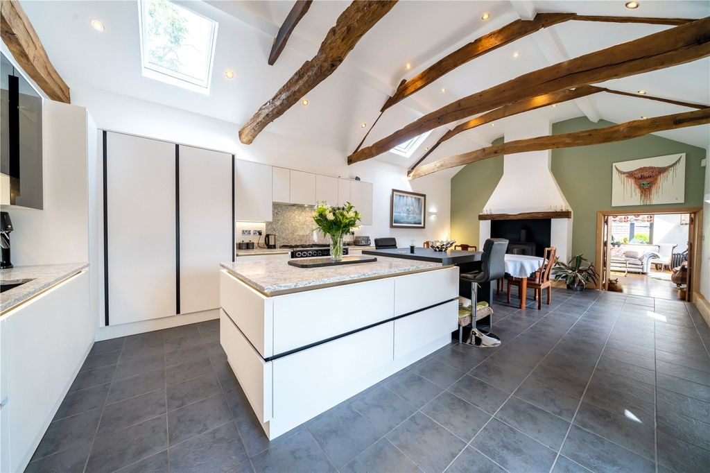 Property photo 3 of 22 Fabulous Kitchen